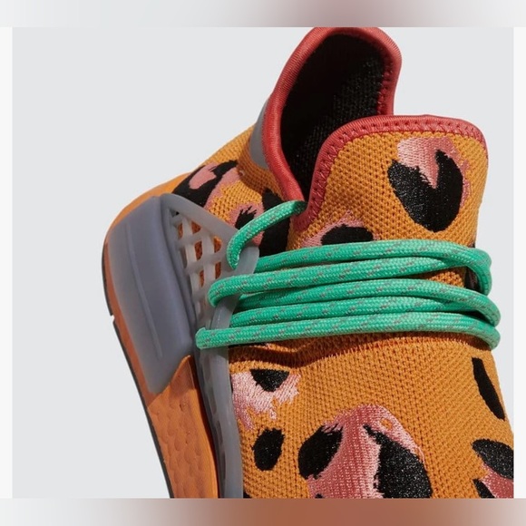 - adidas Pharrell x NMD Human
Race Animal Print - Picture 6 of 10